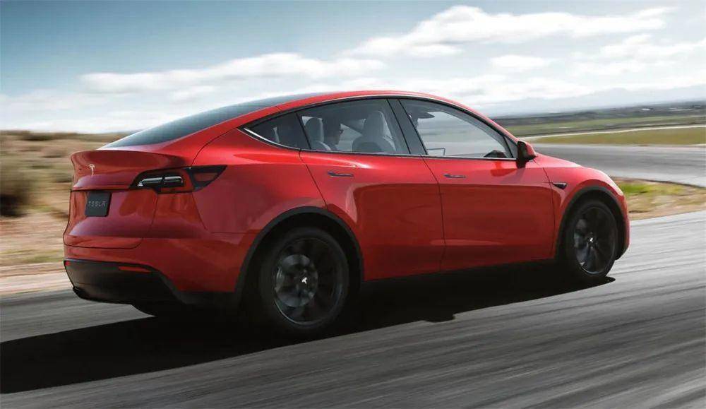 特斯拉震撼推出无人驾驶Model Y，引领智能出行新篇章！