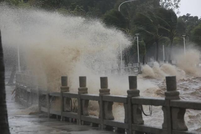 珠海市台风最新消息，探索自然美景之旅，寻求内心宁静与平和的旅程