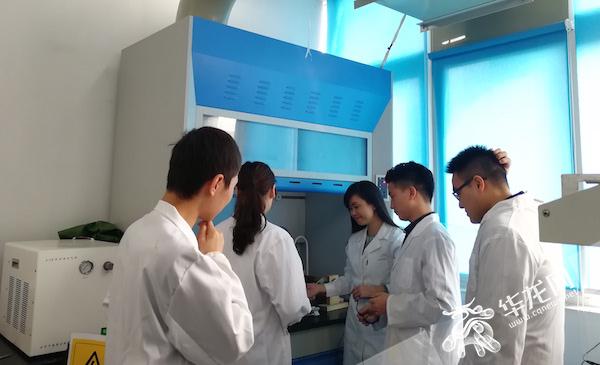 国际时讯最新一期聚焦高科技产品，引领未来，改变生活