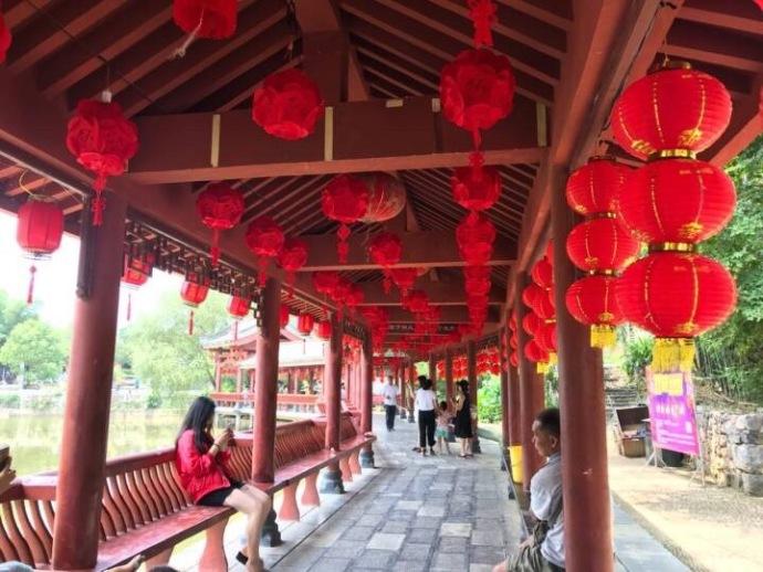 柚子身体乳全新包装，探索自然美景，寻找内心宁静的旅程