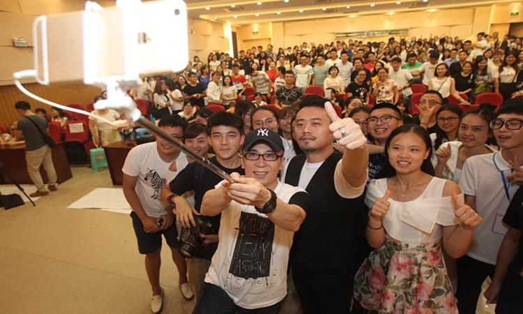 电影追凶者也，追踪真相的艰难之路