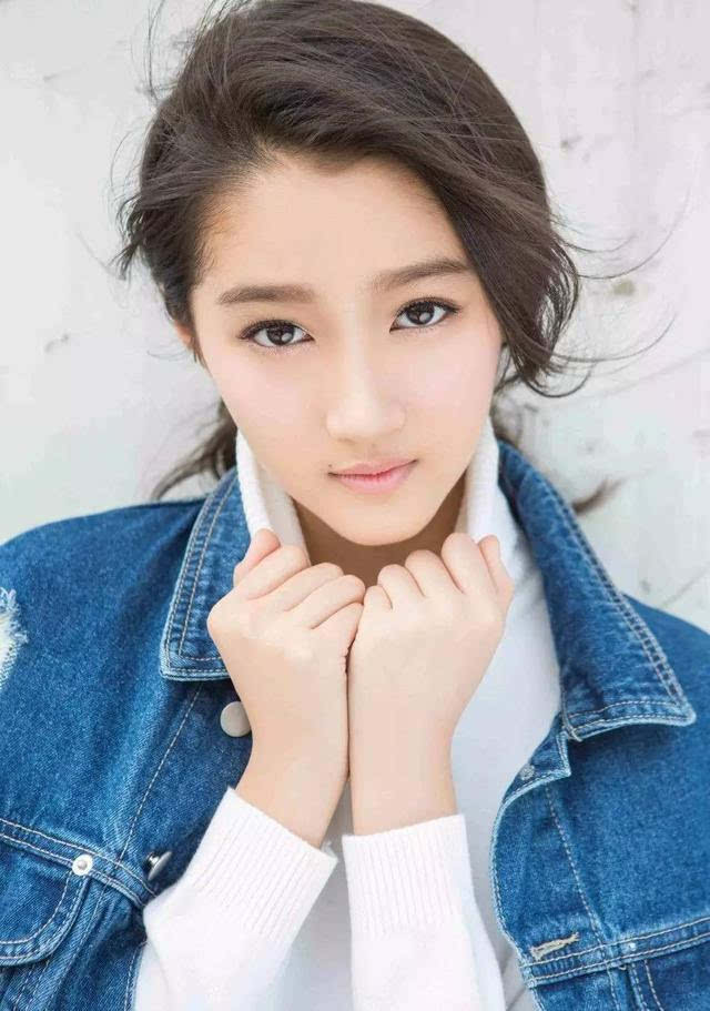 演员李思睿，舞台到荧屏的自信成长之旅