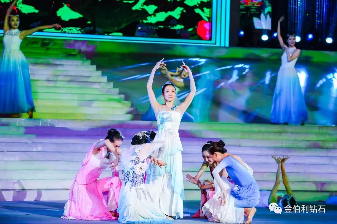 孙梦纯，星光璀璨，演绎传奇时代