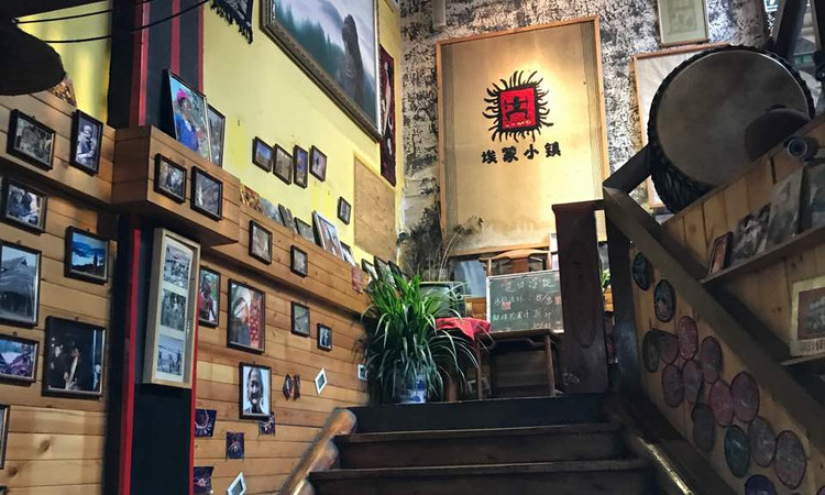 爱飞翔公司揭秘，小巷中的隐藏宝藏，特色小店全新亮相！