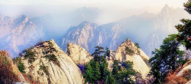华山跳崖女主最新动态，生命悬崖上的奇迹与深刻反思